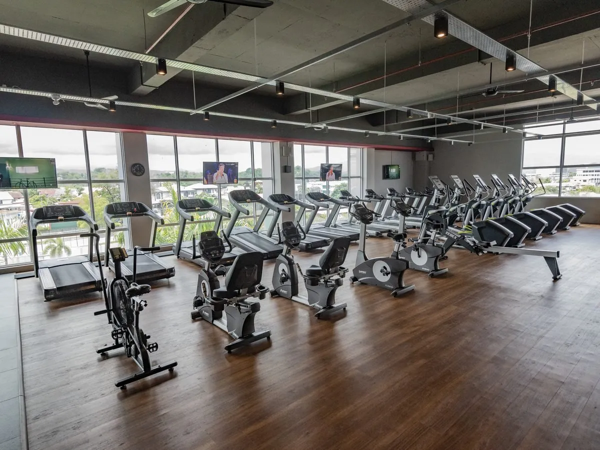 Cardio deck at Level Up Fitness SkyArena