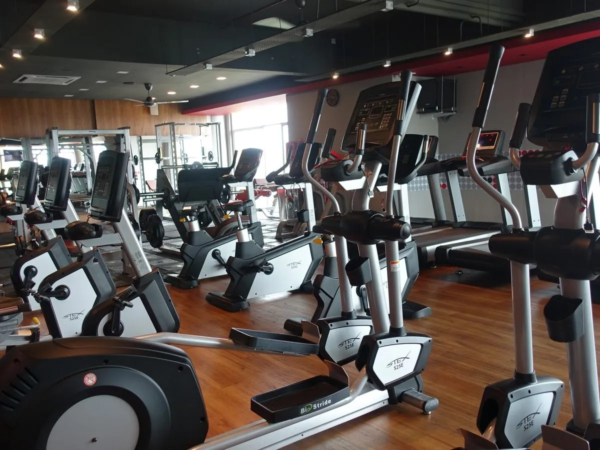 A strong cardio line-up at Level Up Fitness iCom Square
