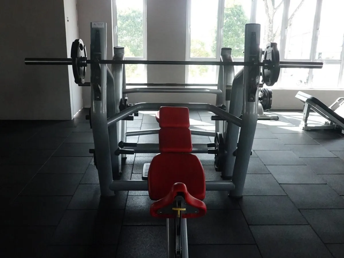 Plenty of racks and benches at Level Up Fitness Tabuan Jaya