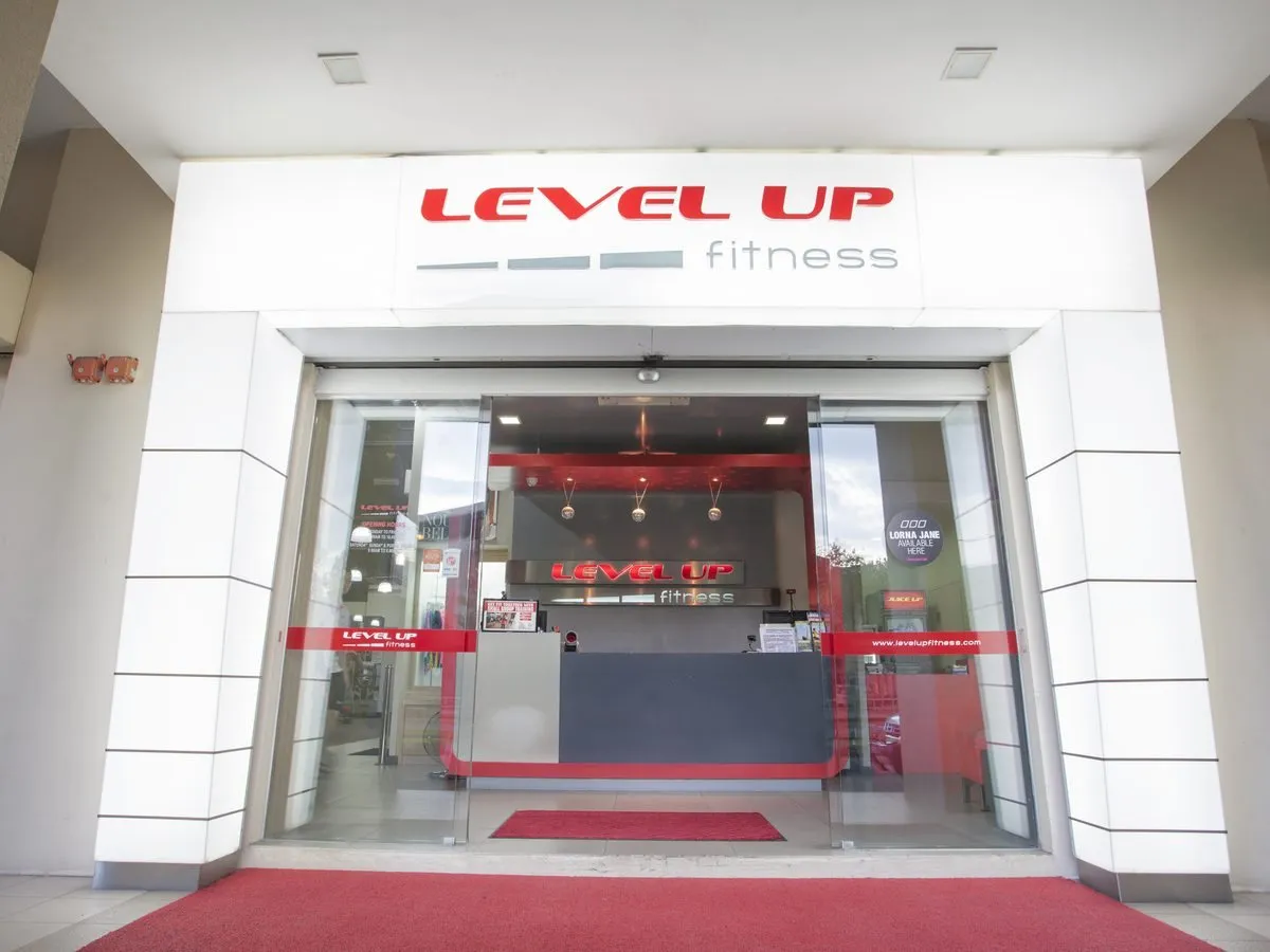 Sauna, towels and e-lockers at Level Up Fitness Petanak